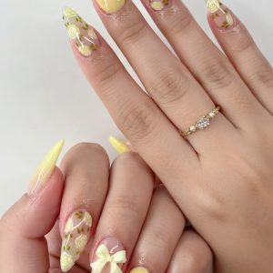 Yellow Floral Press On Nails | Cute Summer Nails